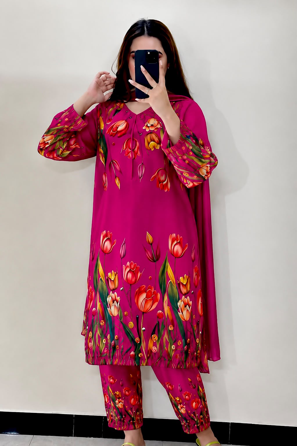 Zeen Magenta Pink Floral Lawn 3 Piece Suit – Printed 3PC