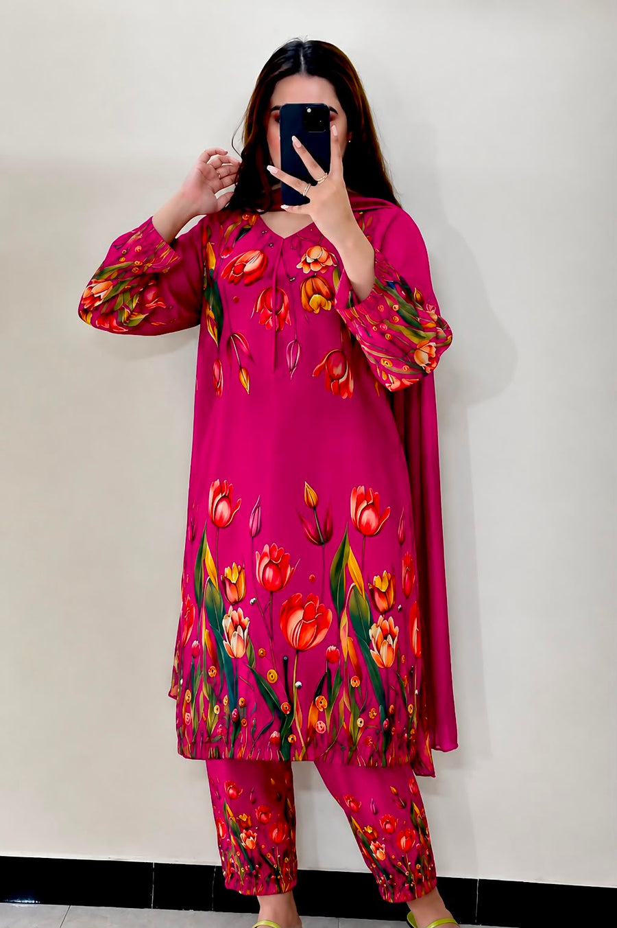 Zeen Magenta Pink Floral Lawn 3 Piece Suit – Printed 3PC
